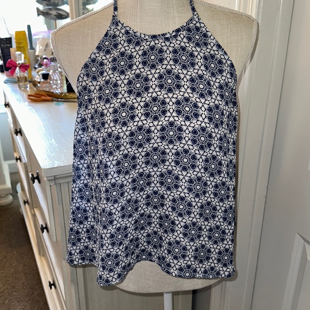 Paper Crane Size L blue and white geometric print halter EUC